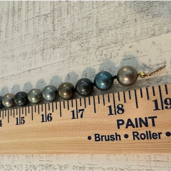 Multicolor Synthetic Knotted Pearls - Picture 4 of 9